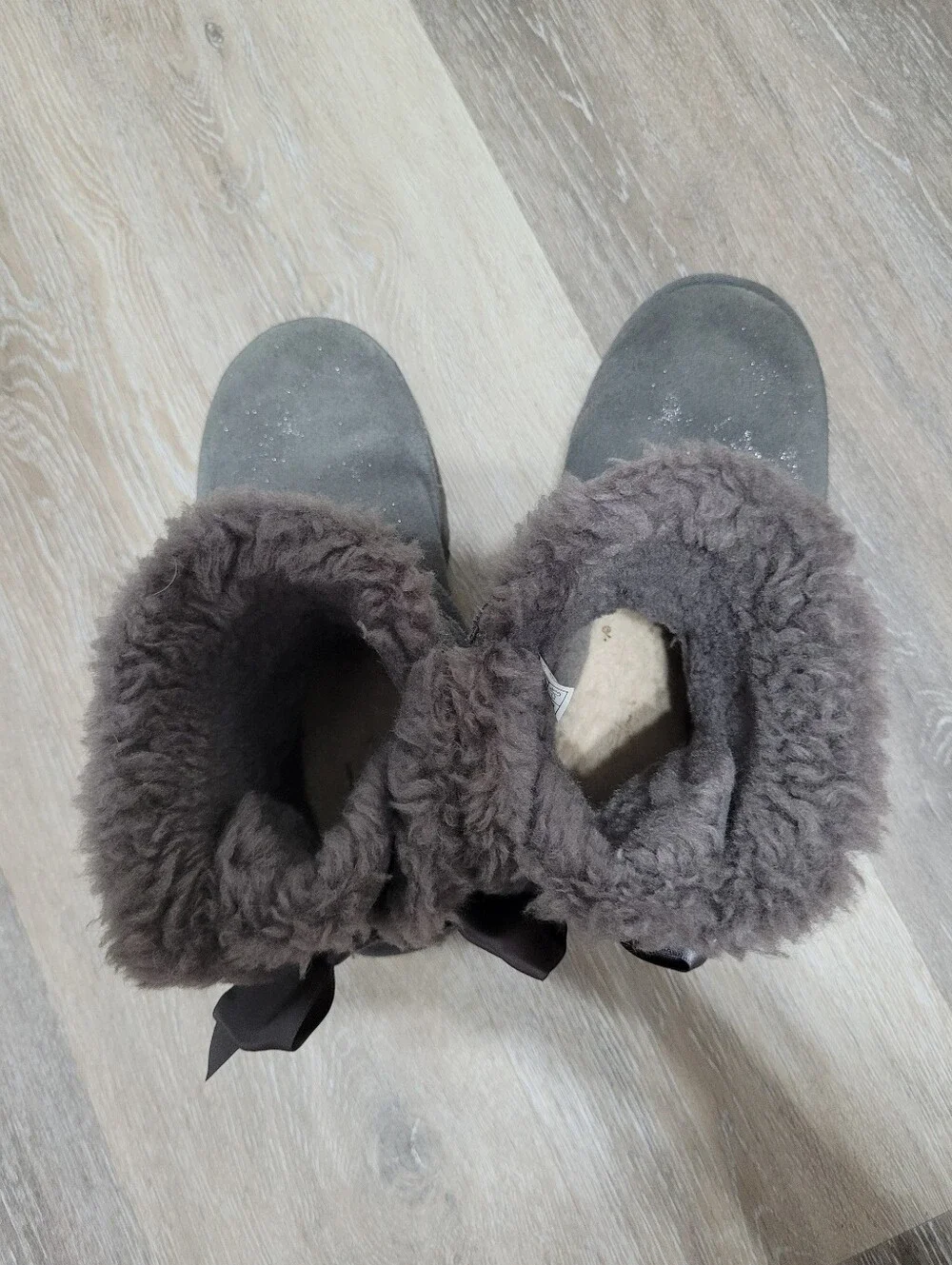 UGG Mini Bailey Bow II ankle boots Grey Winter Boots Size 8